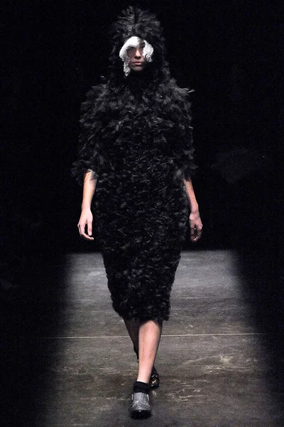 Look 37